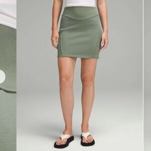 NWT Lululemon Scuba High-Rise Mini Skirt Grey Eucalyptus Size XS